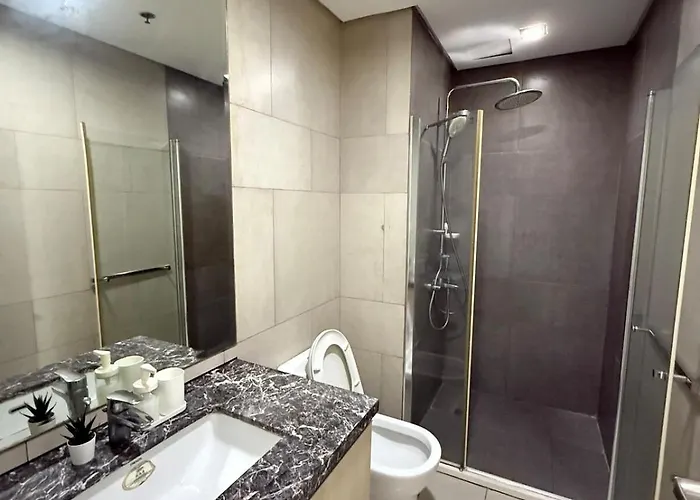 Cozy 2br Near Moa,ayala Malls,parqal Manila