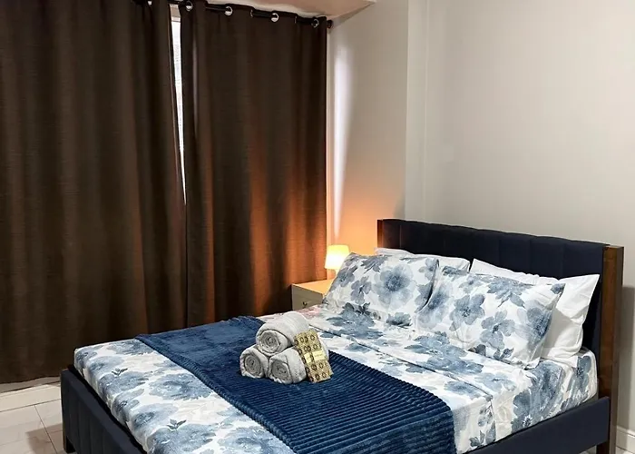 Aparthotel Cozy 2br Near Moa,ayala Malls,parqal