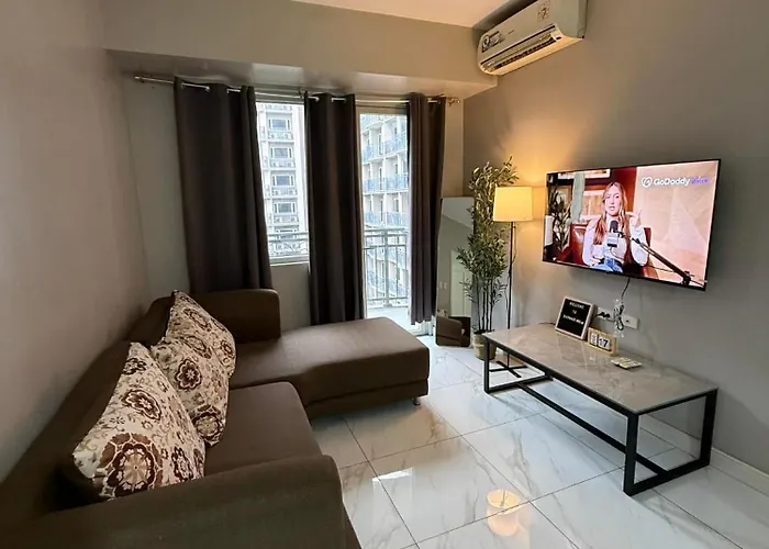 Cozy 2br Near Moa,ayala Malls,parqal Aparthotel *